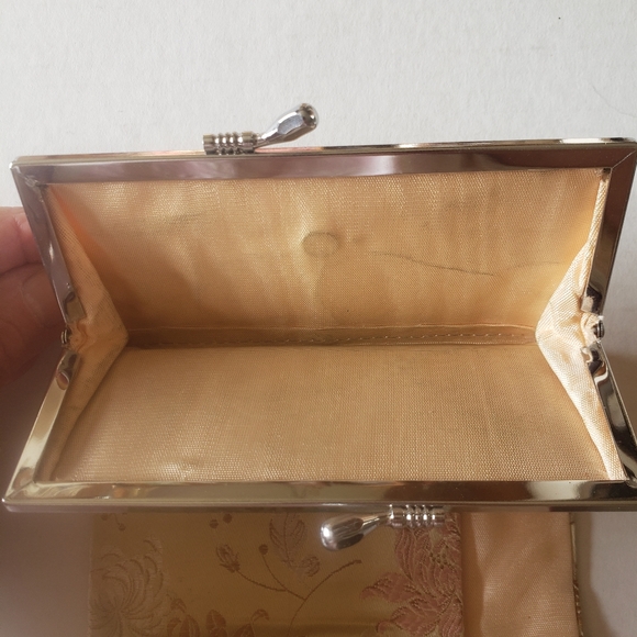 Vintage Silk Wallet - Picture 4 of 4